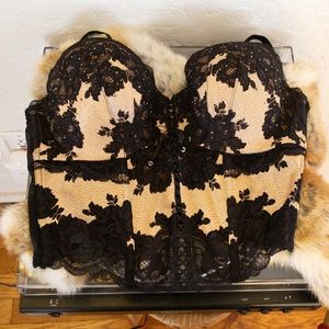 Victoria’s Secret black/nude lace corset size 34 D
